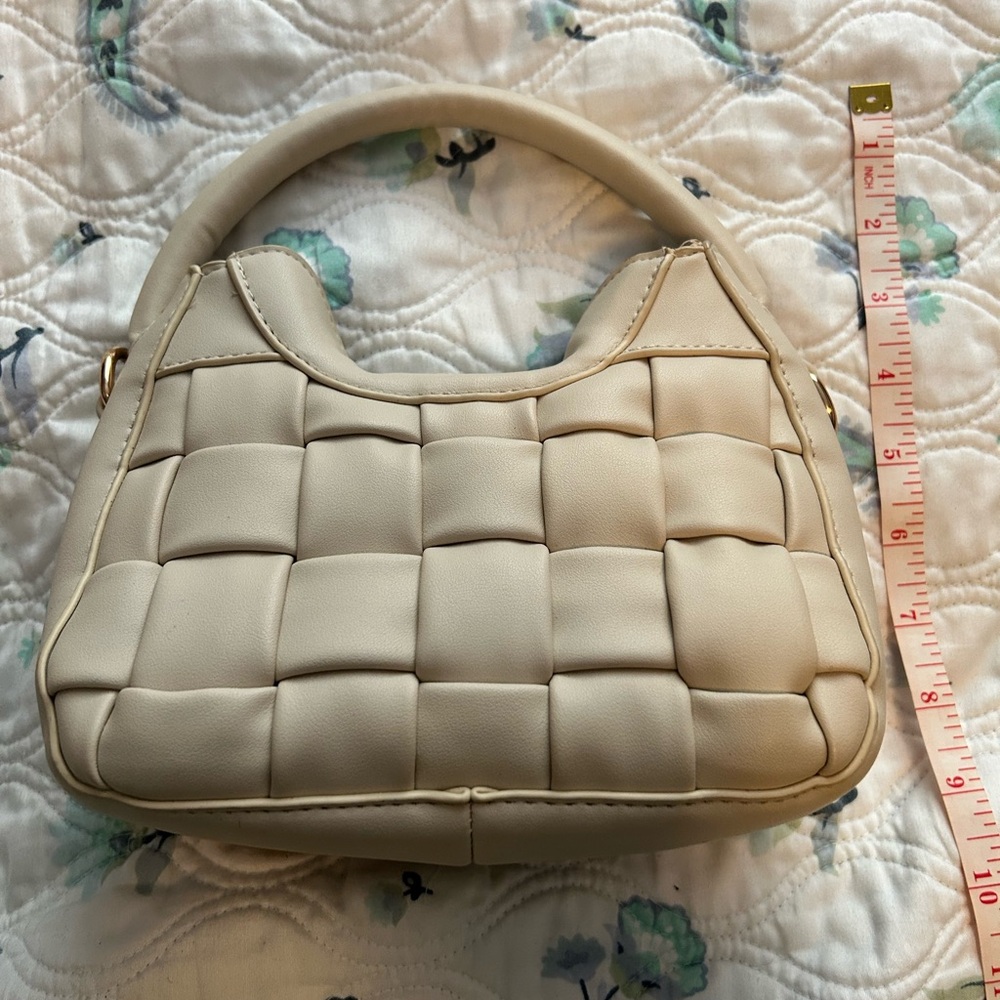 Elegant Cream Woven Handbag